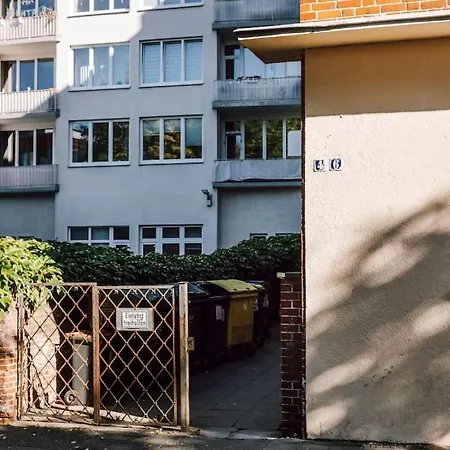 Komplett Neu: 2-Zi Zentral Im Altbau. 24H-Checkin Kiel Exterior photo