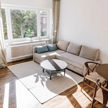 Komplett Neu: 2-Zi Zentral Im Altbau. 24H-Checkin Kiel Exterior photo
