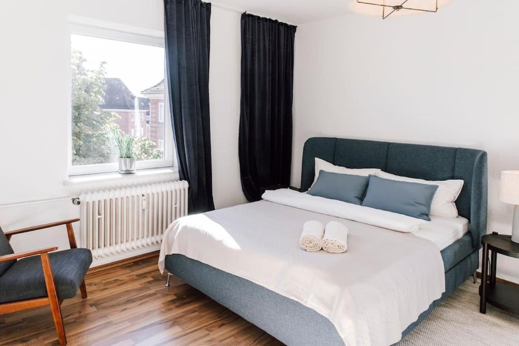 Komplett Neu: 2-zi Zentral Im Altbau. 24h-checkin Apartment Kiel